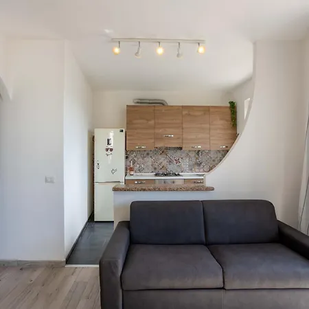 Milena Apartman Lesa